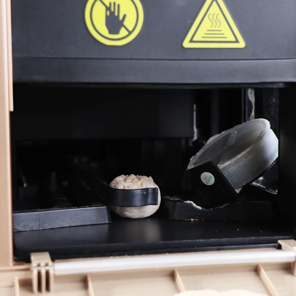 Wonderchef Renewed Roti-Magic | Fully Automatic Roti Maker for Perfect Homemade Rotis | Make Hot Rotis From Dry Atta & Water | Kneads Atta & Rolls Perfect Rotis | Hygienic, Effortless & Time-Saving | 1900 Watt | Rose Pink - Image 11